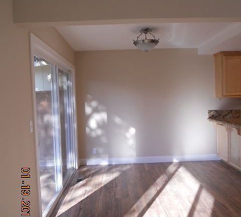 4th image of 5907 Hillview Ave