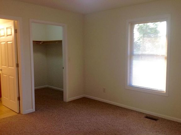 5th image of 1294 Brooks Ct