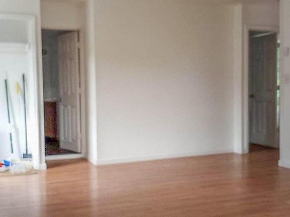 3rd image of 27 Cullen Ave #2