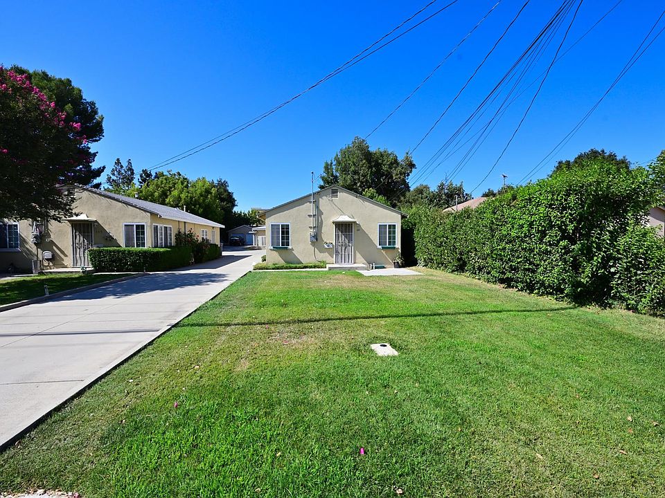 BUNGALOW STYLE - NO Shared wall, like living in a Single Family House!