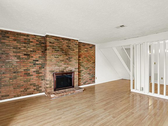 5th image of 7368 Countrybrook Dr #7368