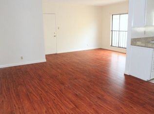 1906 Vanderbilt Ln APT D, Redondo Beach, CA 90278