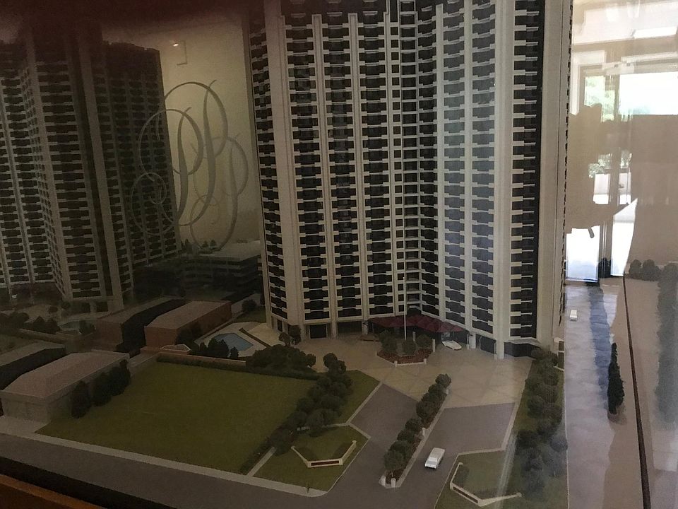 2nd image of 6363 Christie Ave APT 301