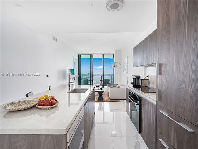 1st image of 480 NE 31st St Unit 3303