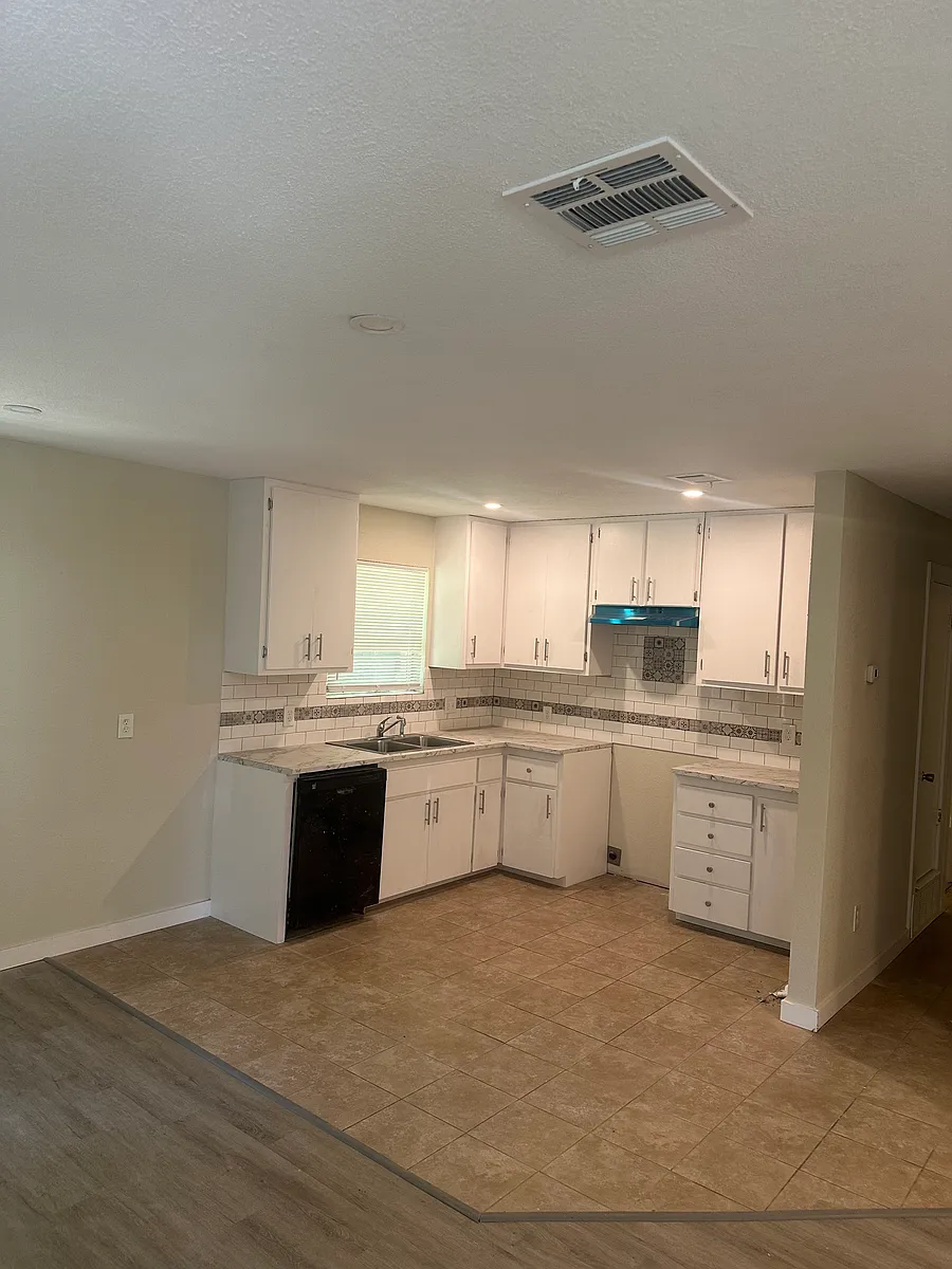Building Photo - 14419 Briarcrest Ln