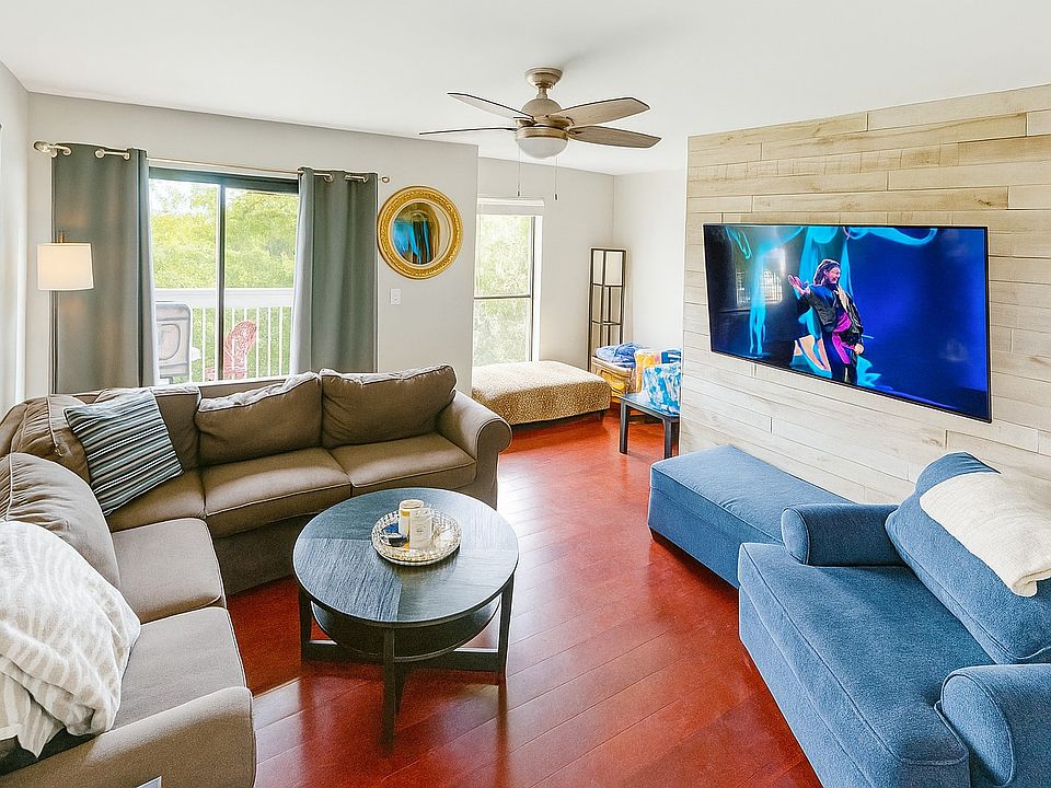 Living Room with Nook/Office