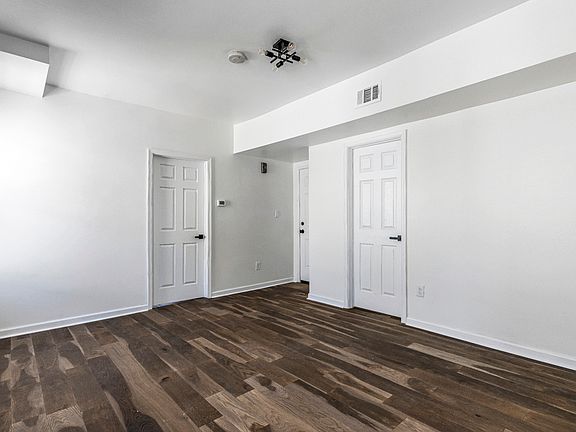 5th image of 734 S 13th St Floor 2