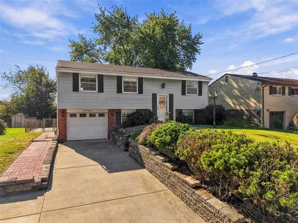 142 William Cir, Mc Kees Rocks, PA 15136