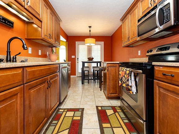 2nd image of 5109 April Lake Ct