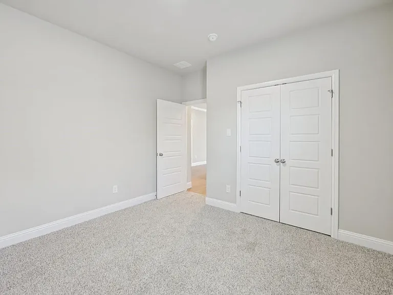 1033 Nighthawk Trl — Photo 21