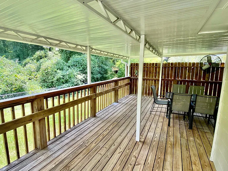 7036 Stoneybrook Dr — Photo 21
