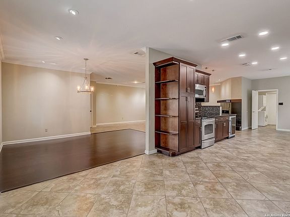 5th image of 4307 Muirfield St