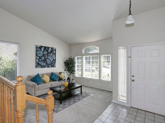 3rd image of 8500 Casablanca Way