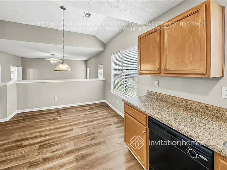 34 Churchill Park Dr — Photo 12
