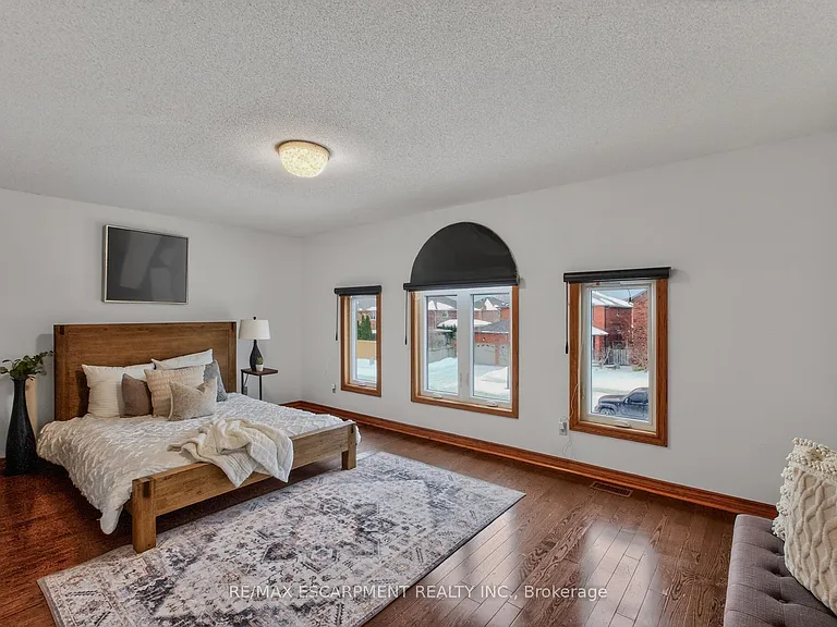 41 Candor Cres — Photo 30
