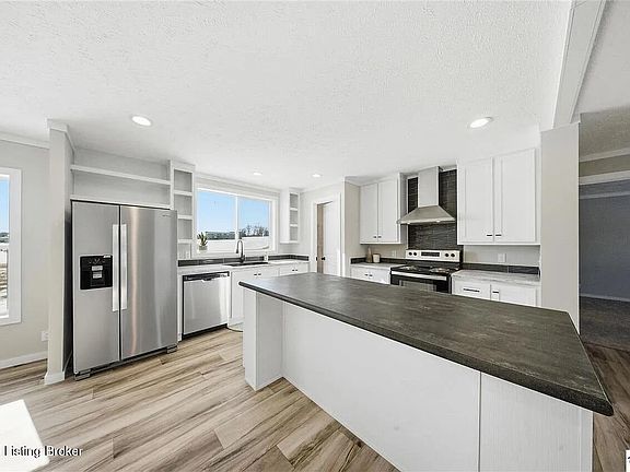 5th image of 4444 Woodland Rd