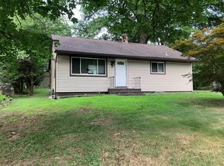 30 Birch Dr, Beacon, NY 12508