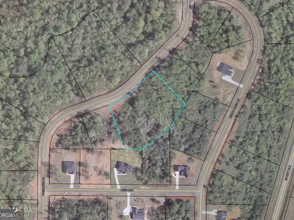 68 Creekview Dr, Forsyth, GA 31029