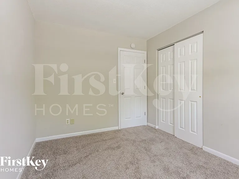 6005 Dollar Hide South Dr — Photo 10