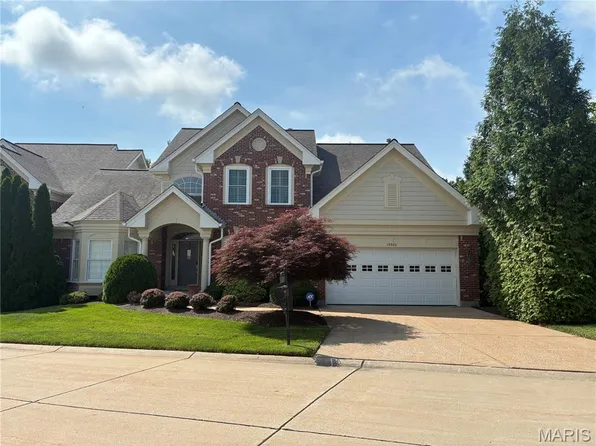15920 Picardy Crest Ct, Chesterfield, MO 63017