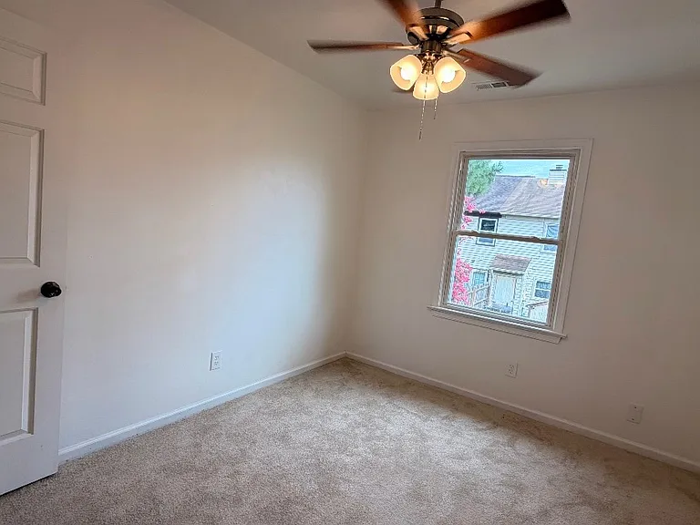 1357 Hafford Rd — Photo 3