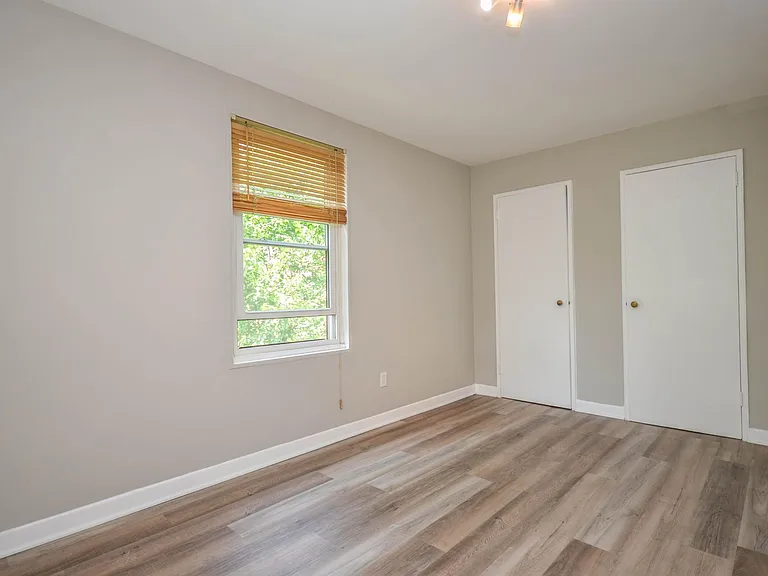 4840 Macarthur Blvd NW #404 — Photo 3