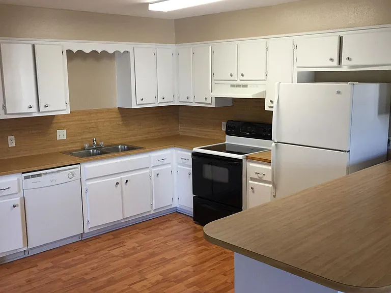 804 Simpson Rd — Photo 5