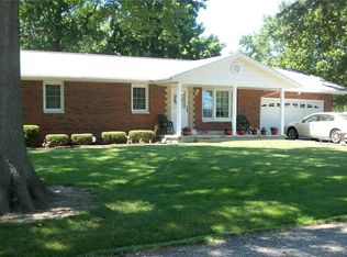 15 Dee St, Moro, IL 62067