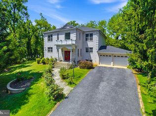 1310 Forestwood Dr, Mc Lean, VA 22101