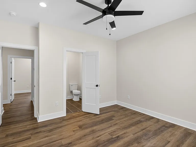 1207 W 7th St #B — Photo 11