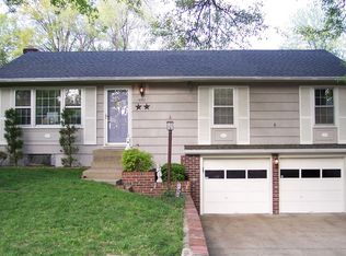 4921 N Lawn Ave, Kansas City, MO 64119
