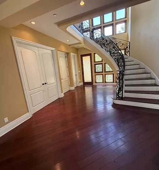 1126 Yale St — Photo 15