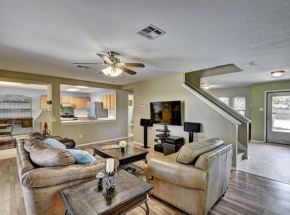 5th image of 2214 Cottontail Dr