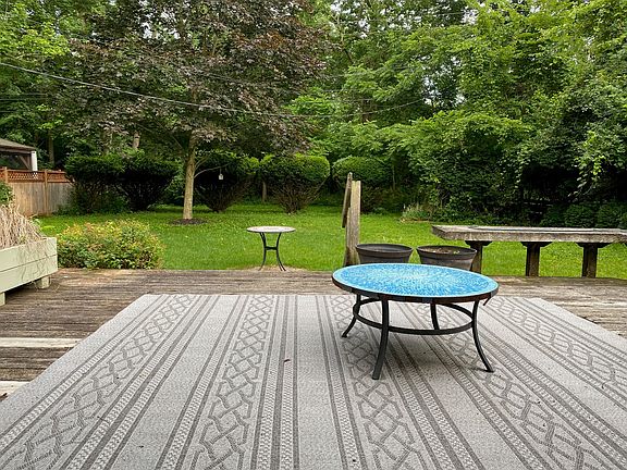 Great yard view from kitchen doorwall.
Backs up to wooded preserve.
