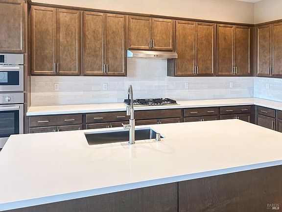 5th image of 840 Baker Circle