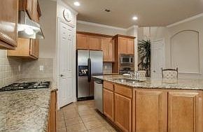 5th image of 5721 New Castle Dr