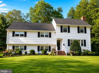 269 Shadybrook Ln, Princeton, NJ 08540
