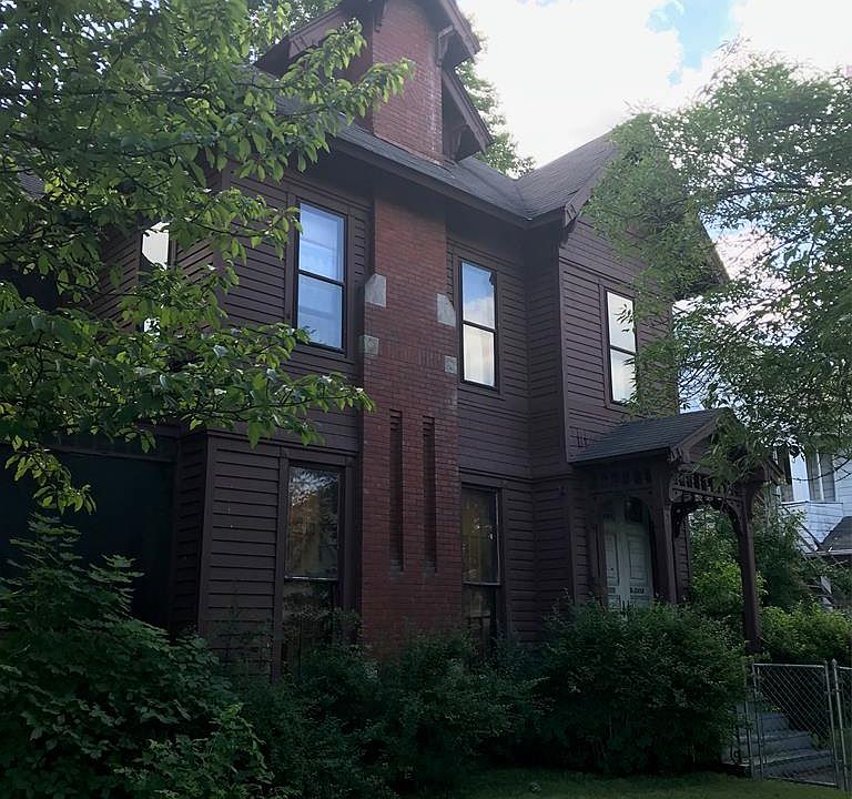 1st image of 651 College Ave