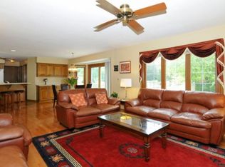 4990 S De Soto Ln, New Berlin, WI 53151