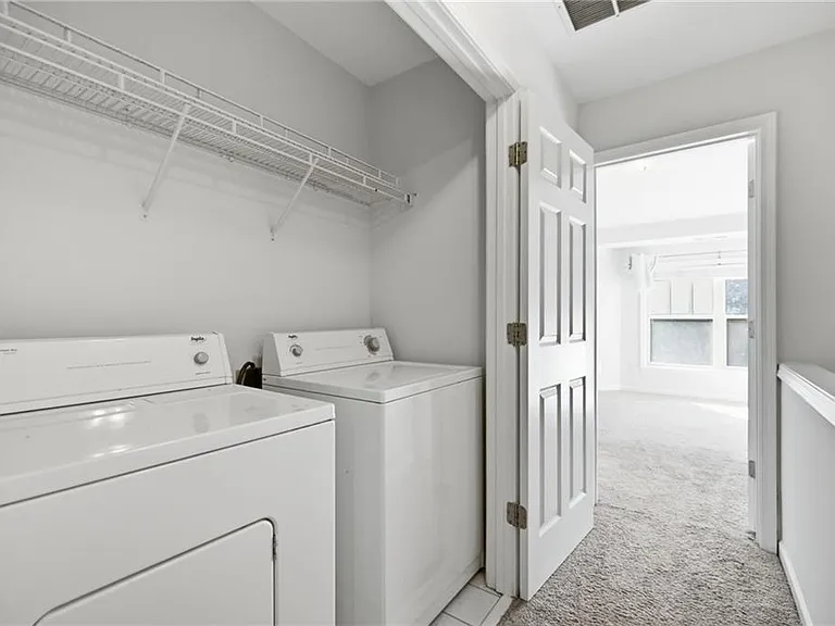 865 Commonwealth Ave SE — Photo 29