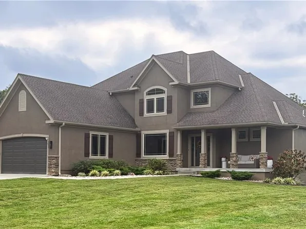 34508 Jingo Rd, Paola, KS 66071