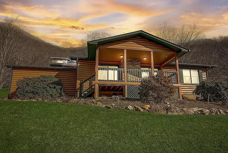 Sunshine Dr, Maggie Valley — Photo 2