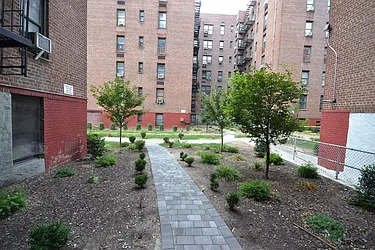 Rented by Silverstein Collection LLC 