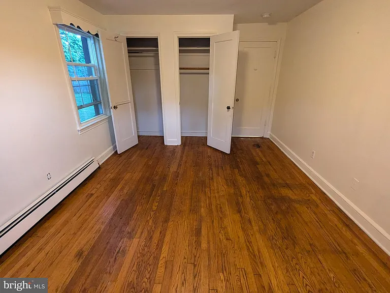 21 Steinway Ave — Photo 16