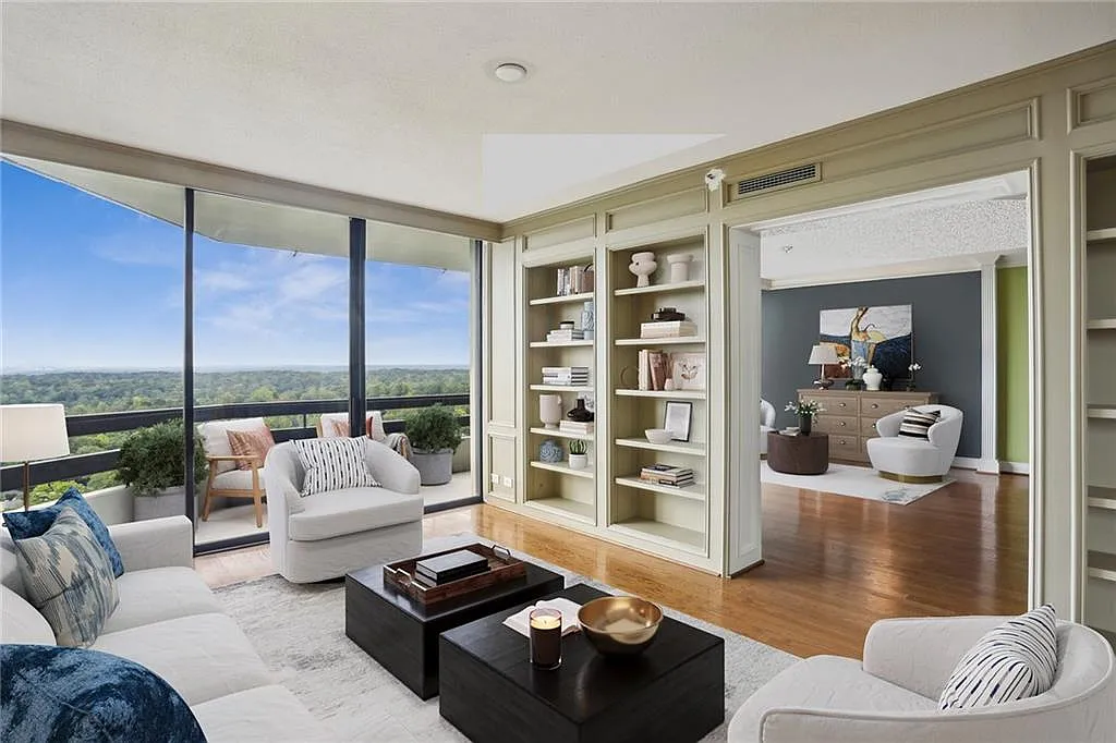 2660 Peachtree Rd NW APT 28C photo 1