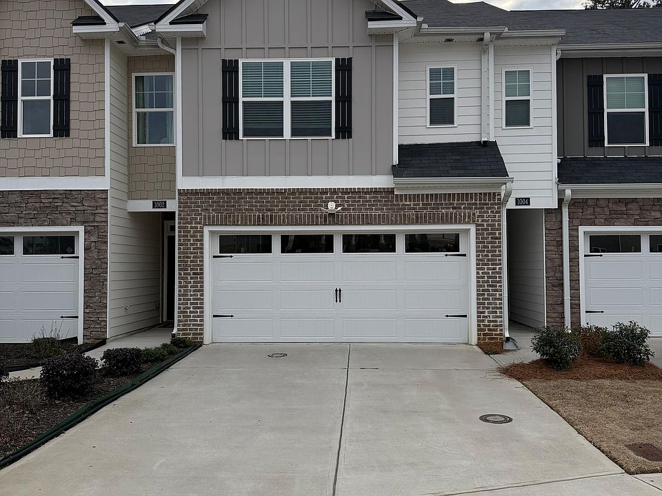 1st image of 1004 King Iron Dr