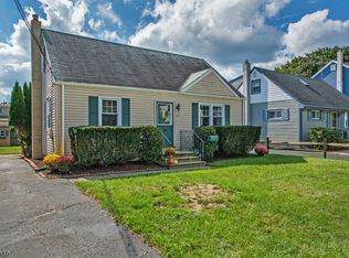 105 Midvale Ave, Wanaque, NJ 07465