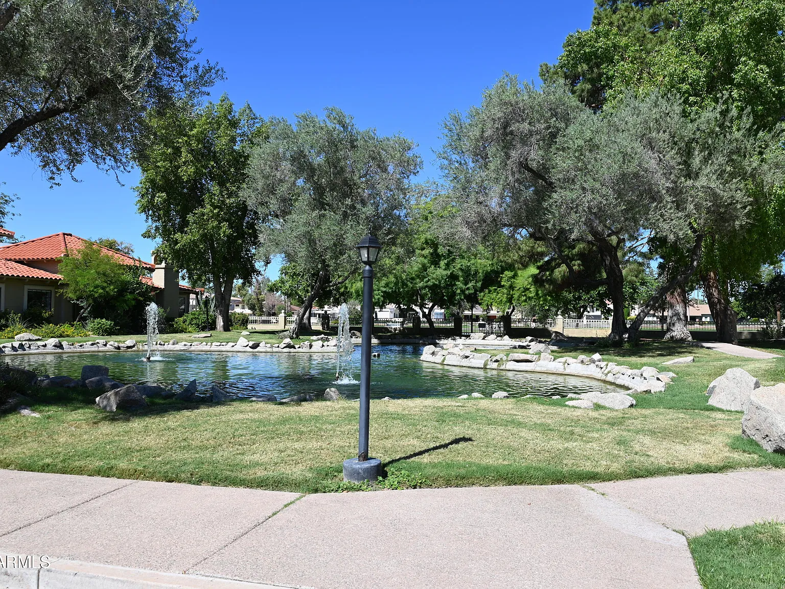 2 bed, 2.0 bath, 1442 sqft, $2,450 — Photo 3