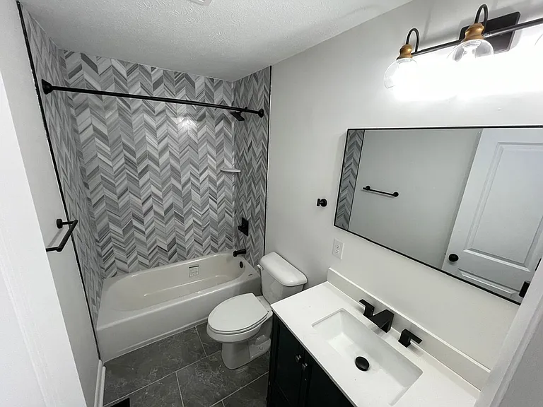 Modern Design Condo Near Shelbyville Country Club! — Photo 16