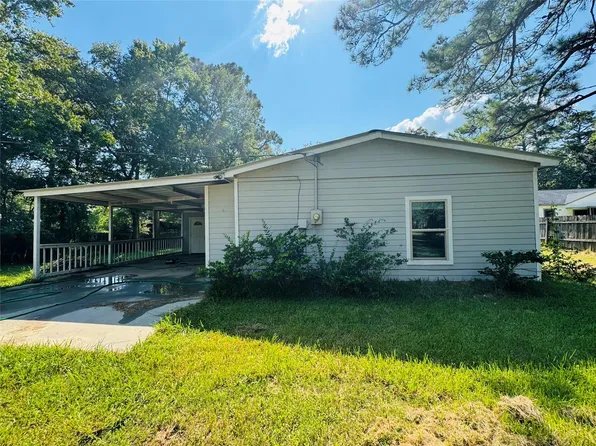 13007 Shady Ln, Old River Winfree, TX 77535